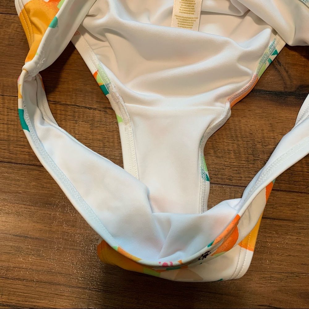 Kate Spade Bikini - Picture 5 of 7